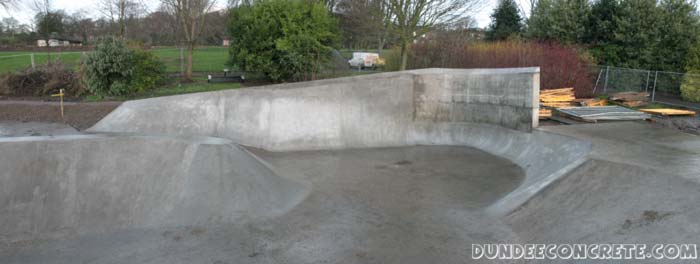 Wider view of corner wallride