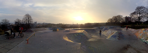 Dudhope skatepark on a crisp cold saturday afternoon.